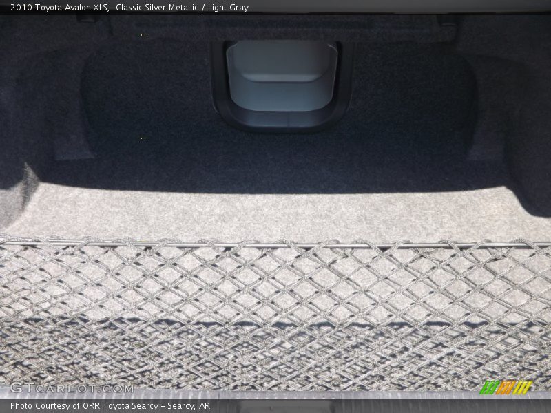 Classic Silver Metallic / Light Gray 2010 Toyota Avalon XLS