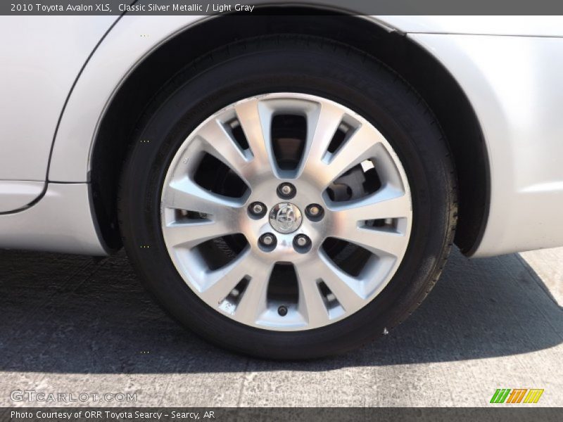 Classic Silver Metallic / Light Gray 2010 Toyota Avalon XLS