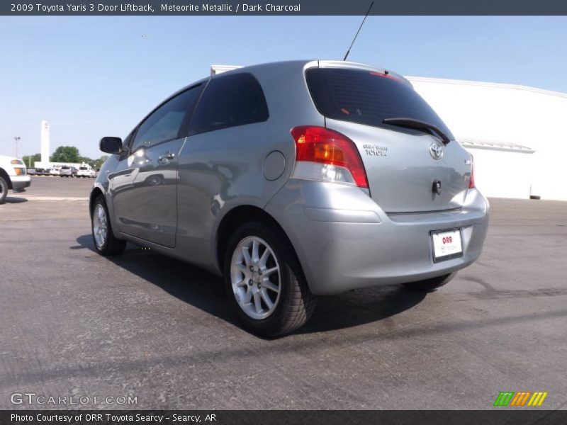 Meteorite Metallic / Dark Charcoal 2009 Toyota Yaris 3 Door Liftback