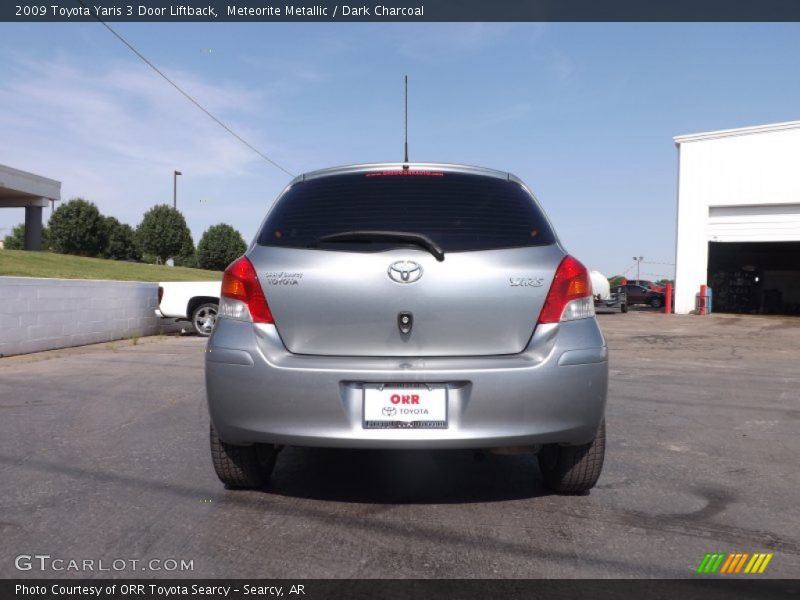 Meteorite Metallic / Dark Charcoal 2009 Toyota Yaris 3 Door Liftback