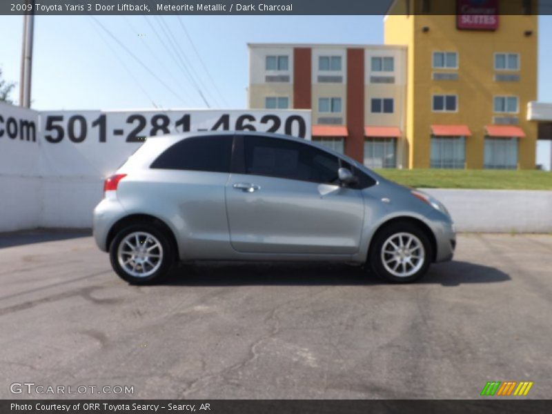 Meteorite Metallic / Dark Charcoal 2009 Toyota Yaris 3 Door Liftback