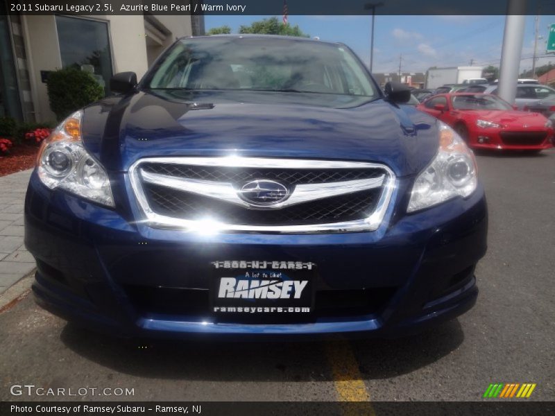 Azurite Blue Pearl / Warm Ivory 2011 Subaru Legacy 2.5i