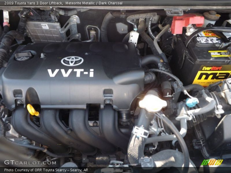 Meteorite Metallic / Dark Charcoal 2009 Toyota Yaris 3 Door Liftback