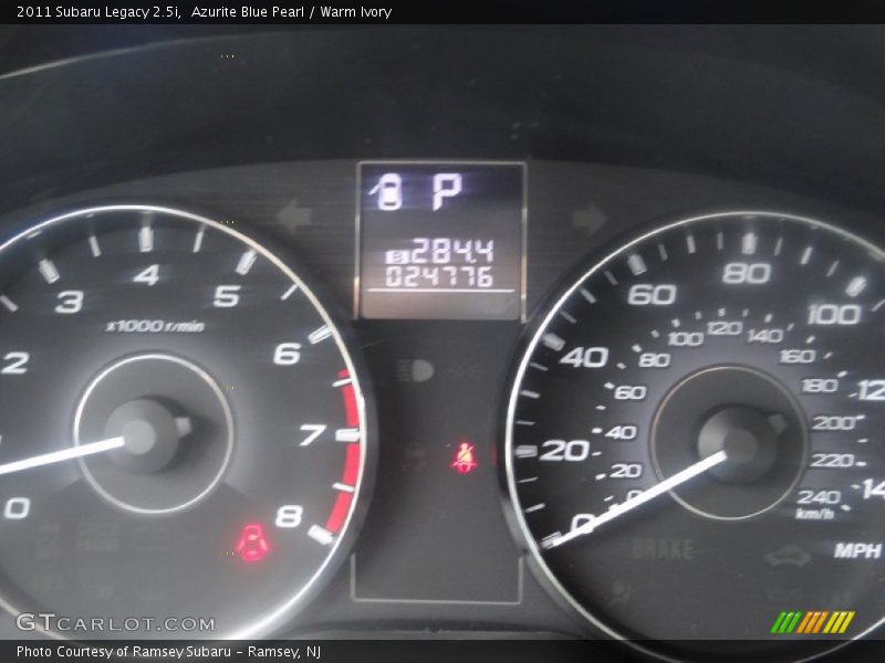 Azurite Blue Pearl / Warm Ivory 2011 Subaru Legacy 2.5i