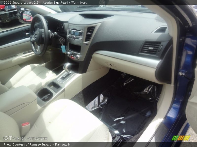 Azurite Blue Pearl / Warm Ivory 2011 Subaru Legacy 2.5i