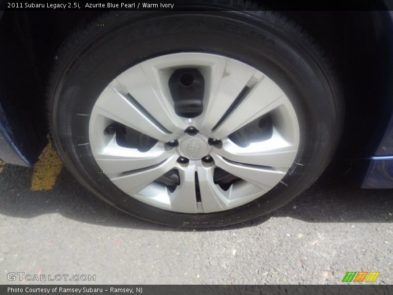 Azurite Blue Pearl / Warm Ivory 2011 Subaru Legacy 2.5i
