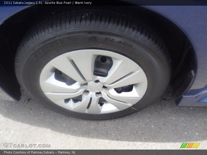 Azurite Blue Pearl / Warm Ivory 2011 Subaru Legacy 2.5i