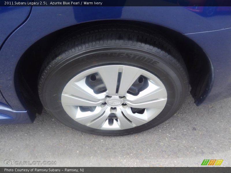 Azurite Blue Pearl / Warm Ivory 2011 Subaru Legacy 2.5i