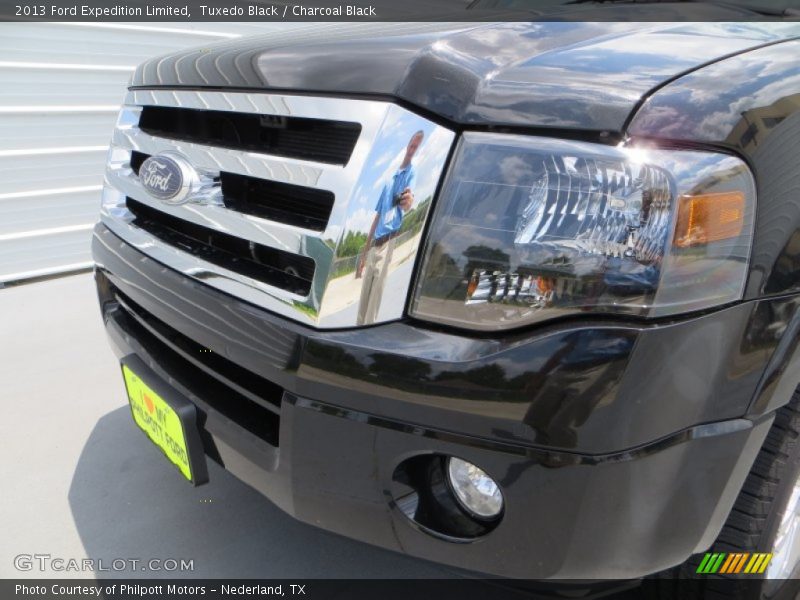 Tuxedo Black / Charcoal Black 2013 Ford Expedition Limited