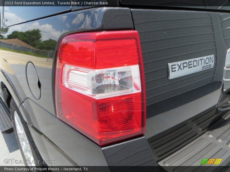 Tuxedo Black / Charcoal Black 2013 Ford Expedition Limited