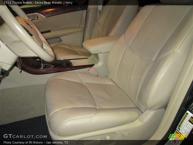 Cocoa Bean Metallic / Ivory 2011 Toyota Avalon