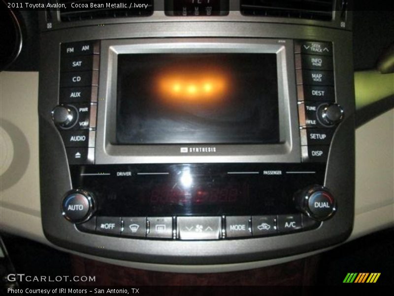 Cocoa Bean Metallic / Ivory 2011 Toyota Avalon