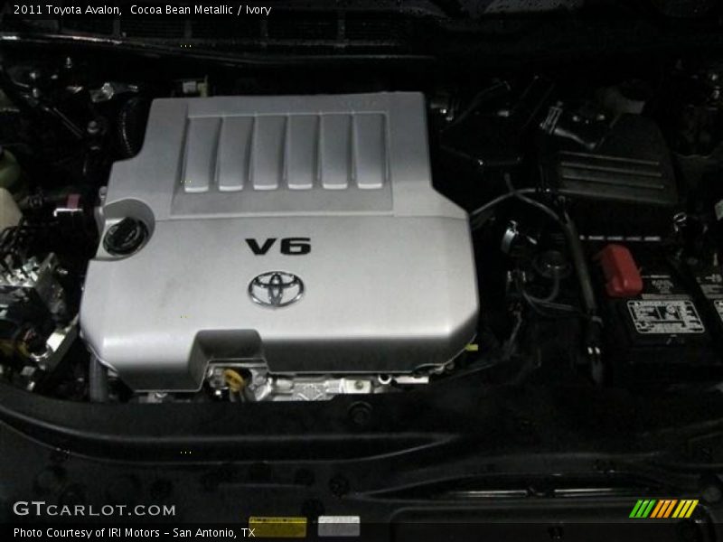 Cocoa Bean Metallic / Ivory 2011 Toyota Avalon