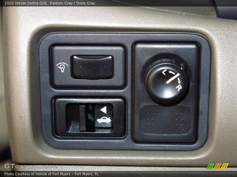 Radium Gray / Stone Gray 2003 Nissan Sentra GXE