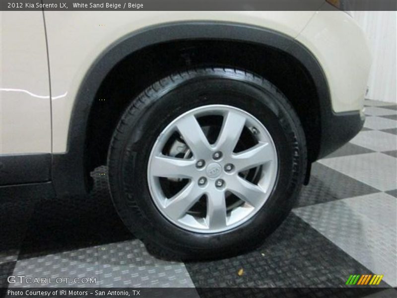 White Sand Beige / Beige 2012 Kia Sorento LX