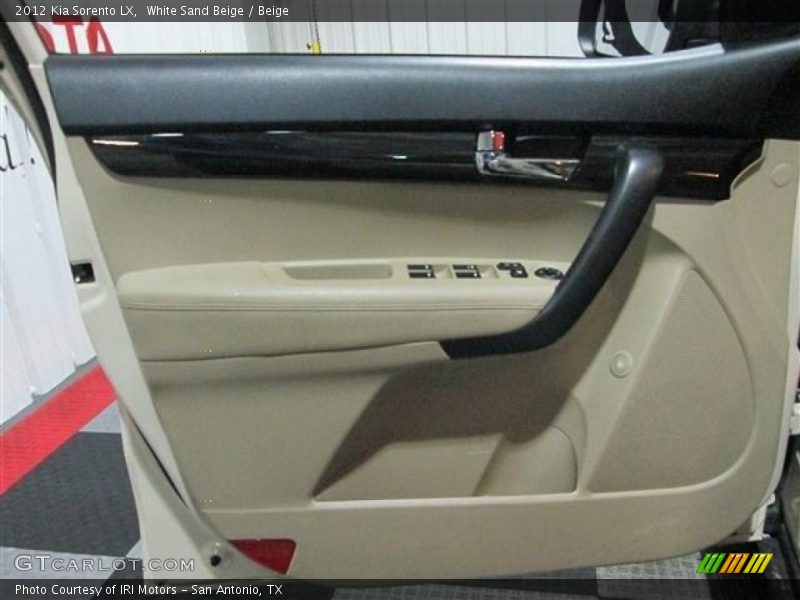 White Sand Beige / Beige 2012 Kia Sorento LX