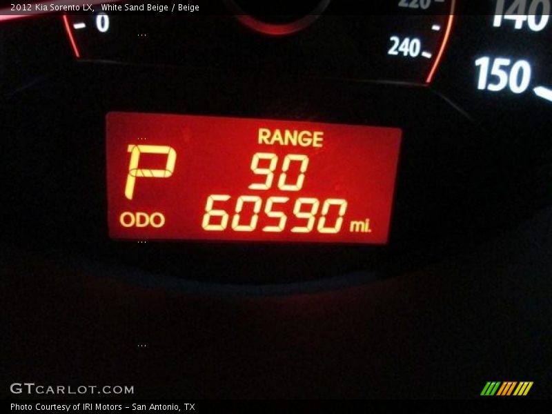 White Sand Beige / Beige 2012 Kia Sorento LX
