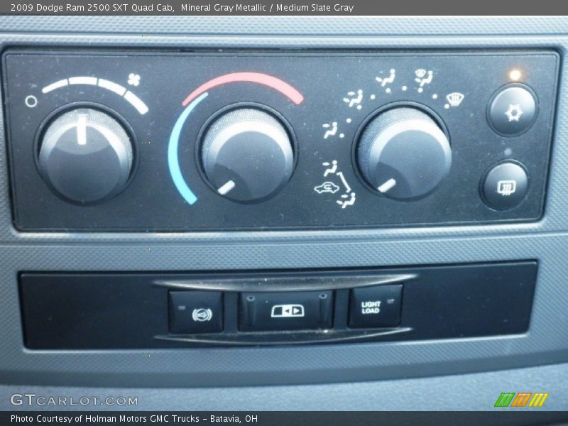 Controls of 2009 Ram 2500 SXT Quad Cab