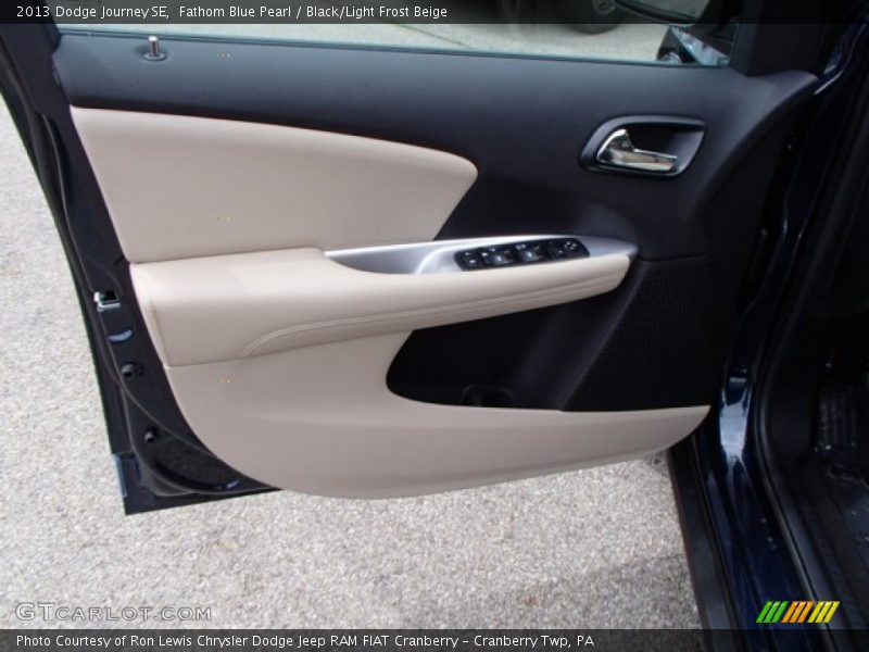 Fathom Blue Pearl / Black/Light Frost Beige 2013 Dodge Journey SE