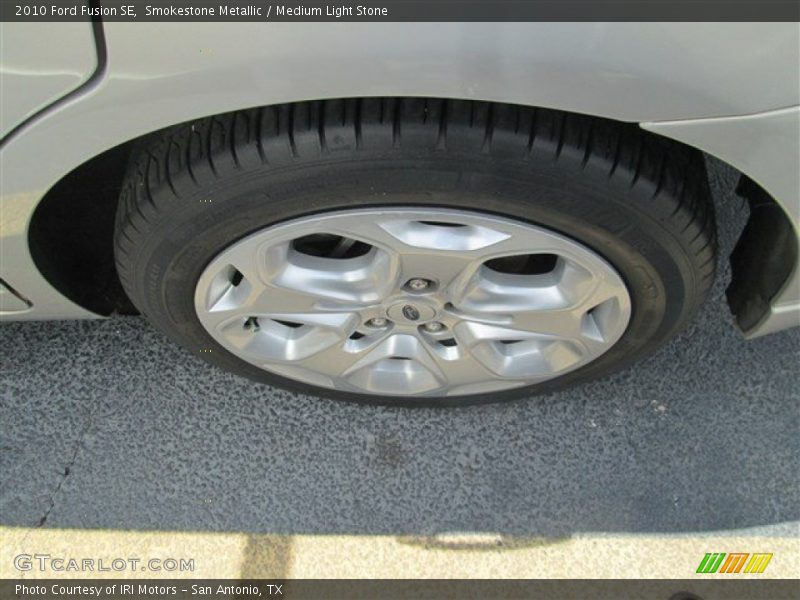 Smokestone Metallic / Medium Light Stone 2010 Ford Fusion SE