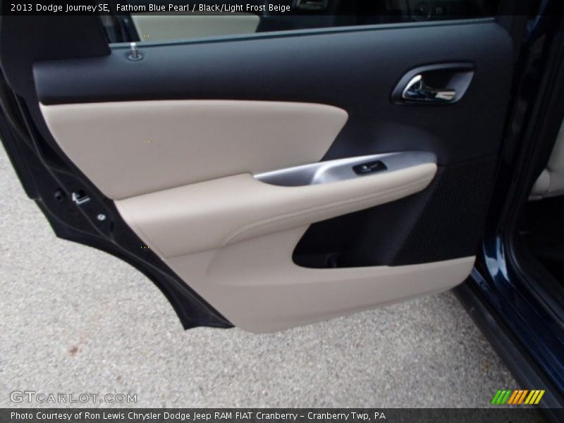 Fathom Blue Pearl / Black/Light Frost Beige 2013 Dodge Journey SE