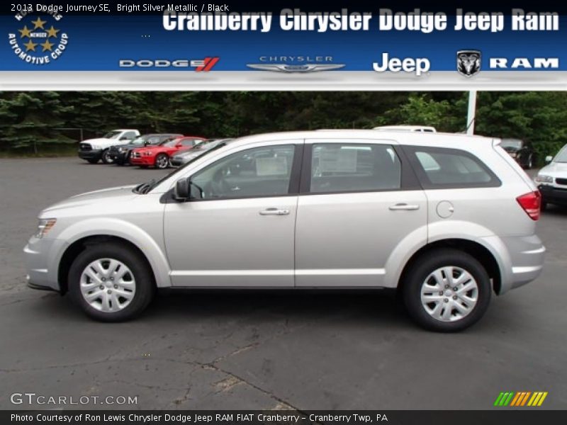 Bright Silver Metallic / Black 2013 Dodge Journey SE