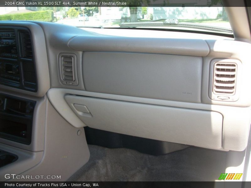 Summit White / Neutral/Shale 2004 GMC Yukon XL 1500 SLT 4x4
