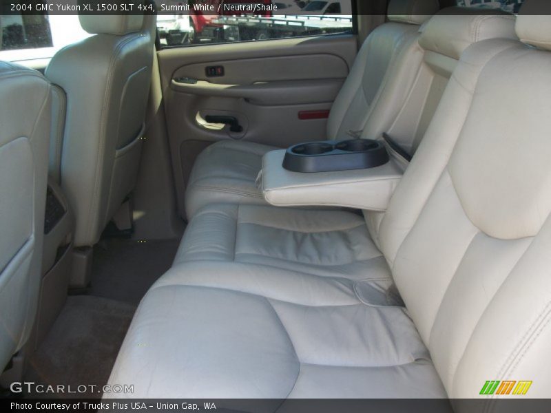 Summit White / Neutral/Shale 2004 GMC Yukon XL 1500 SLT 4x4