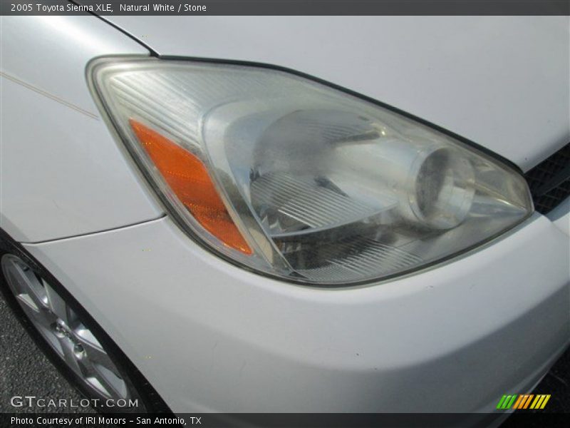 Natural White / Stone 2005 Toyota Sienna XLE