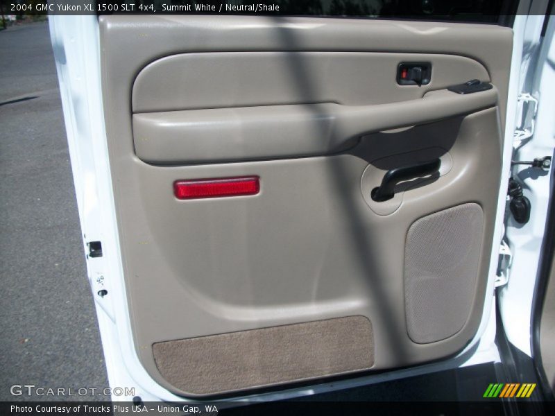 Summit White / Neutral/Shale 2004 GMC Yukon XL 1500 SLT 4x4