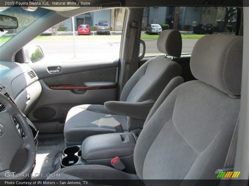 Natural White / Stone 2005 Toyota Sienna XLE