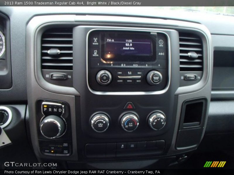 Bright White / Black/Diesel Gray 2013 Ram 1500 Tradesman Regular Cab 4x4