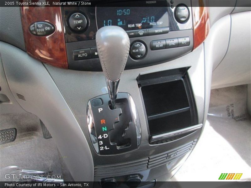 Natural White / Stone 2005 Toyota Sienna XLE