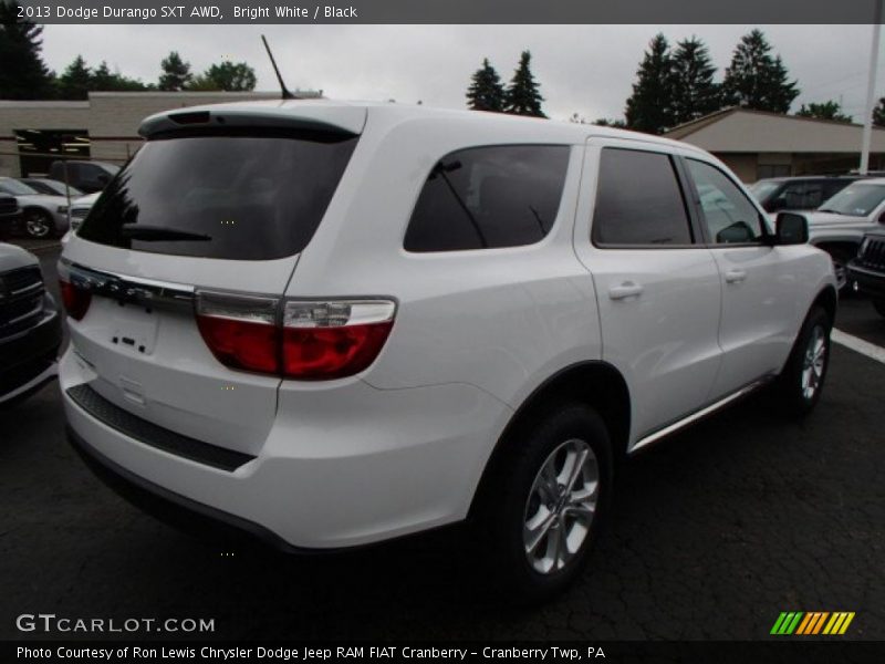 Bright White / Black 2013 Dodge Durango SXT AWD