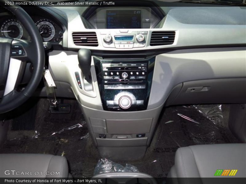 Alabaster Silver Metallic / Truffle 2013 Honda Odyssey EX-L