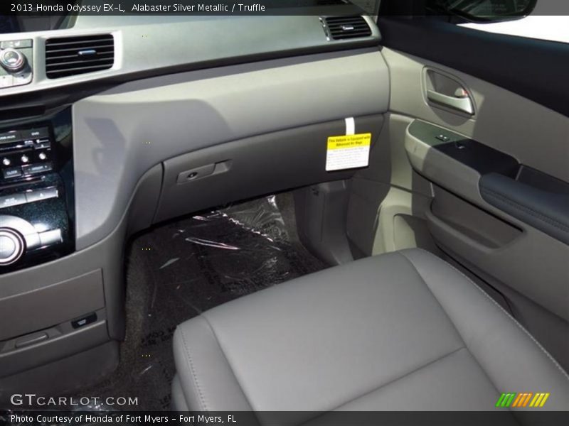 Alabaster Silver Metallic / Truffle 2013 Honda Odyssey EX-L