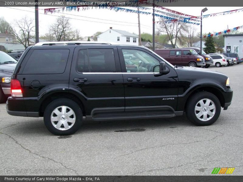 Black Clearcoat / Light Parchment 2003 Lincoln Aviator Luxury AWD