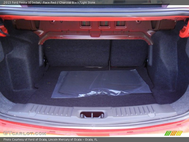 Race Red / Charcoal Black/Light Stone 2013 Ford Fiesta SE Sedan
