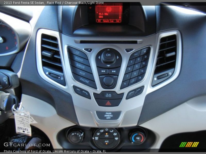 Race Red / Charcoal Black/Light Stone 2013 Ford Fiesta SE Sedan