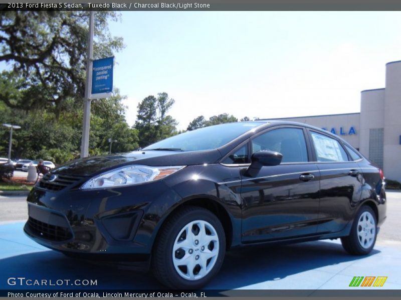 Tuxedo Black / Charcoal Black/Light Stone 2013 Ford Fiesta S Sedan