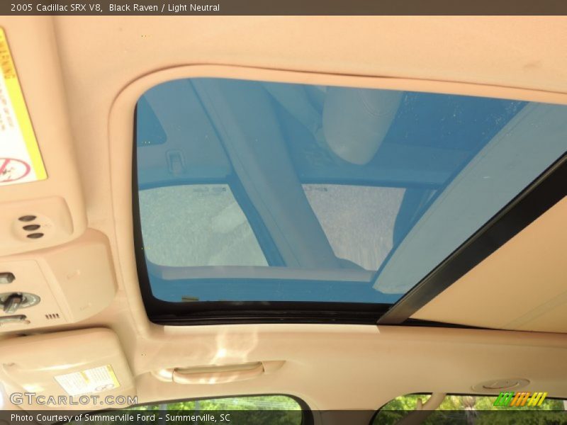 Black Raven / Light Neutral 2005 Cadillac SRX V8