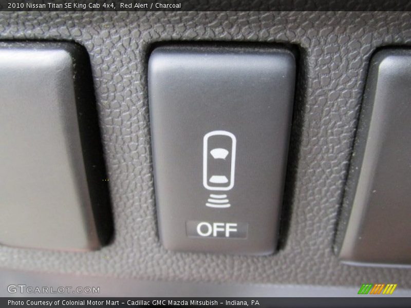 Red Alert / Charcoal 2010 Nissan Titan SE King Cab 4x4
