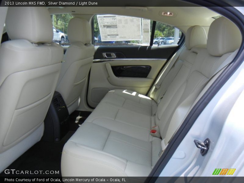 Silver Diamond / Light Dune 2013 Lincoln MKS FWD