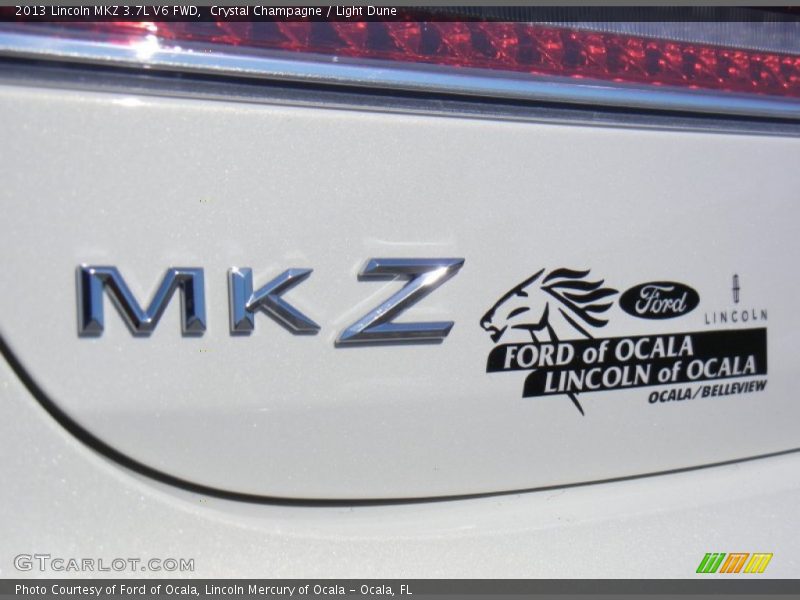 Crystal Champagne / Light Dune 2013 Lincoln MKZ 3.7L V6 FWD