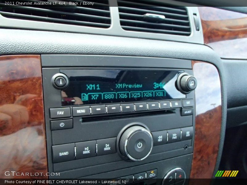 Black / Ebony 2011 Chevrolet Avalanche LT 4x4