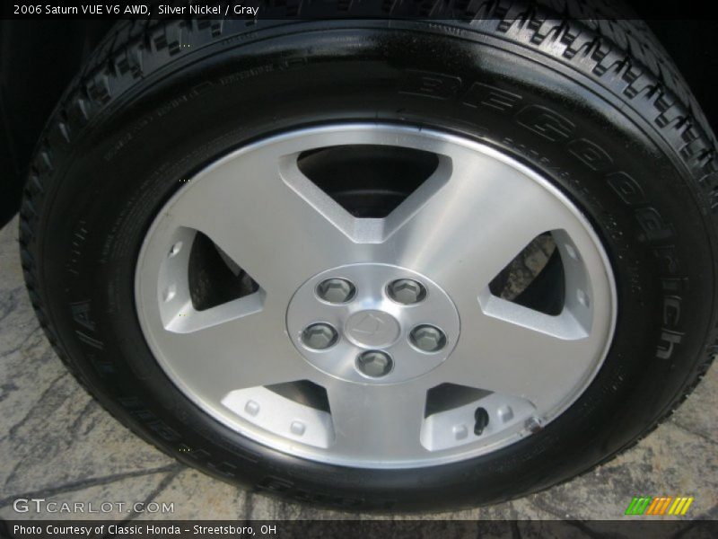 Silver Nickel / Gray 2006 Saturn VUE V6 AWD