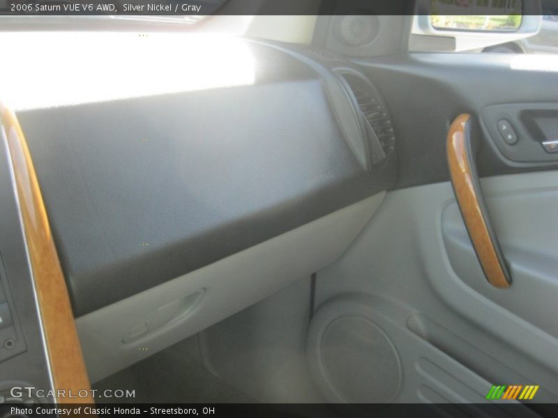 Silver Nickel / Gray 2006 Saturn VUE V6 AWD