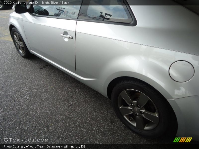 Bright Silver / Black 2010 Kia Forte Koup EX