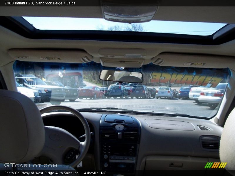 Sandrock Beige / Beige 2000 Infiniti I 30