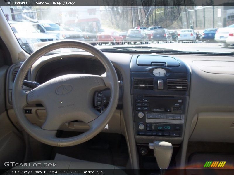 Sandrock Beige / Beige 2000 Infiniti I 30